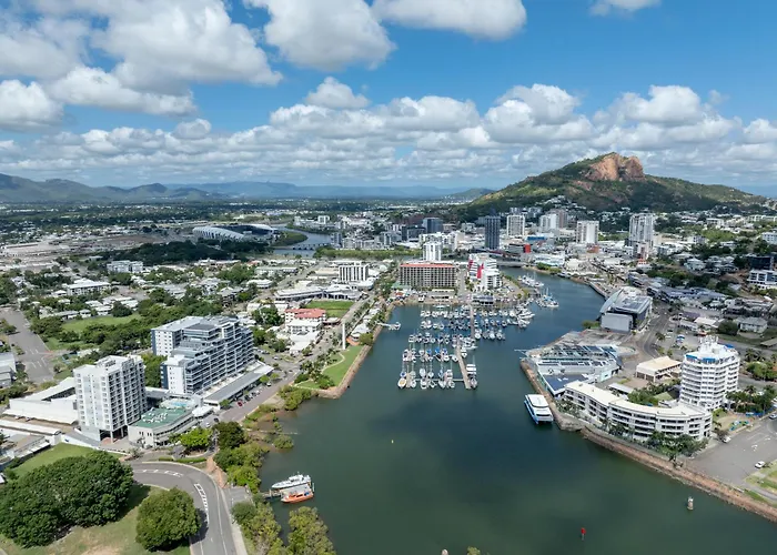 Oaks Townsville Metropole Hotel